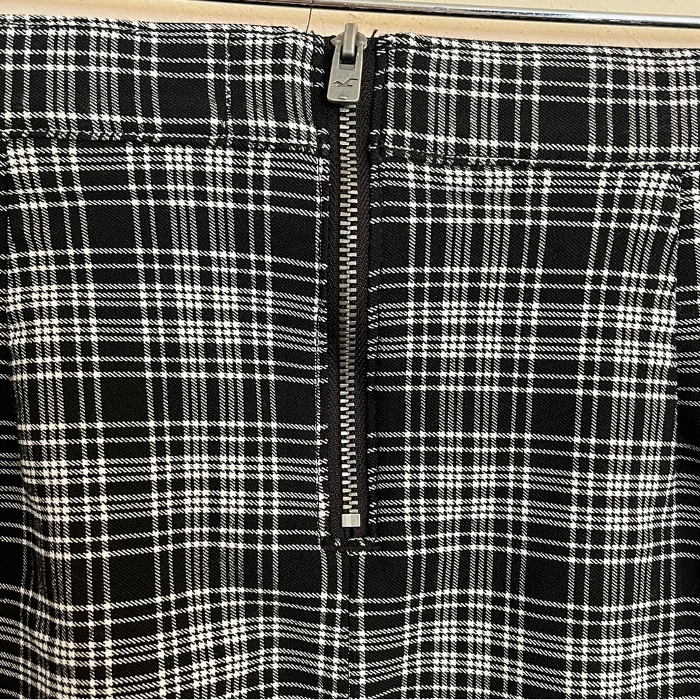 Hollister Black White Plaid Ultra High Rise Skirt Schoolgirl Prep Preppy Size XS - Picture 6 of 13